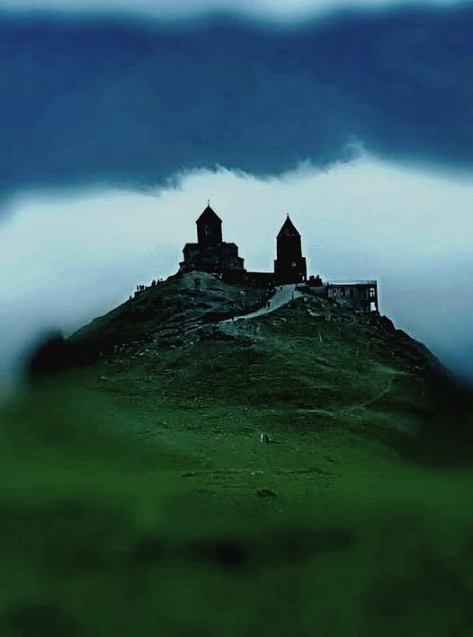 იდუმალება... გერგეთის სამება.